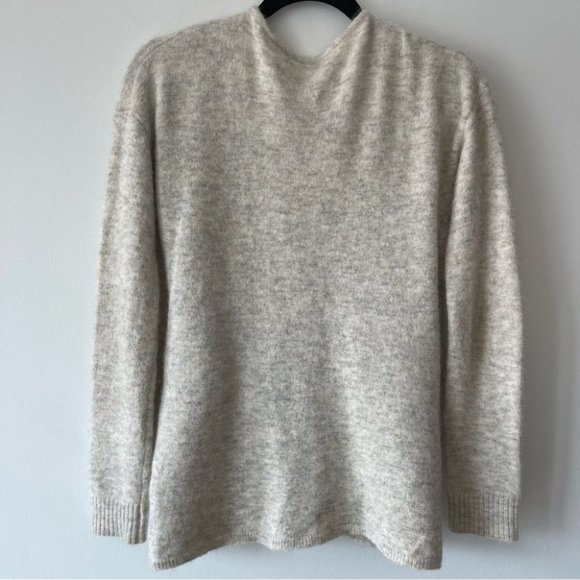 ❌SOLD❌ The Group Babaton Bandini Criss Cross Alpaca Wool cream Sweater size Sm - Picture 3 of 7